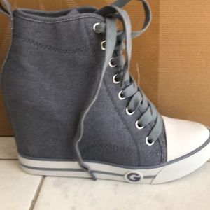 🔥🔥🔥Guess light blue fabric platform sneakers